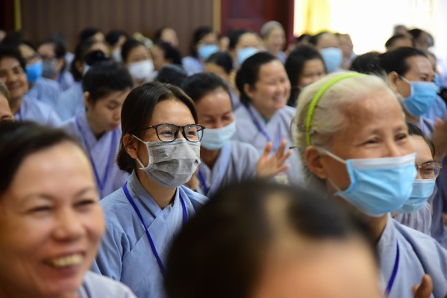 Dharma Talk “Peaceful place to stop ” – The 96th Seven-Day Retreat